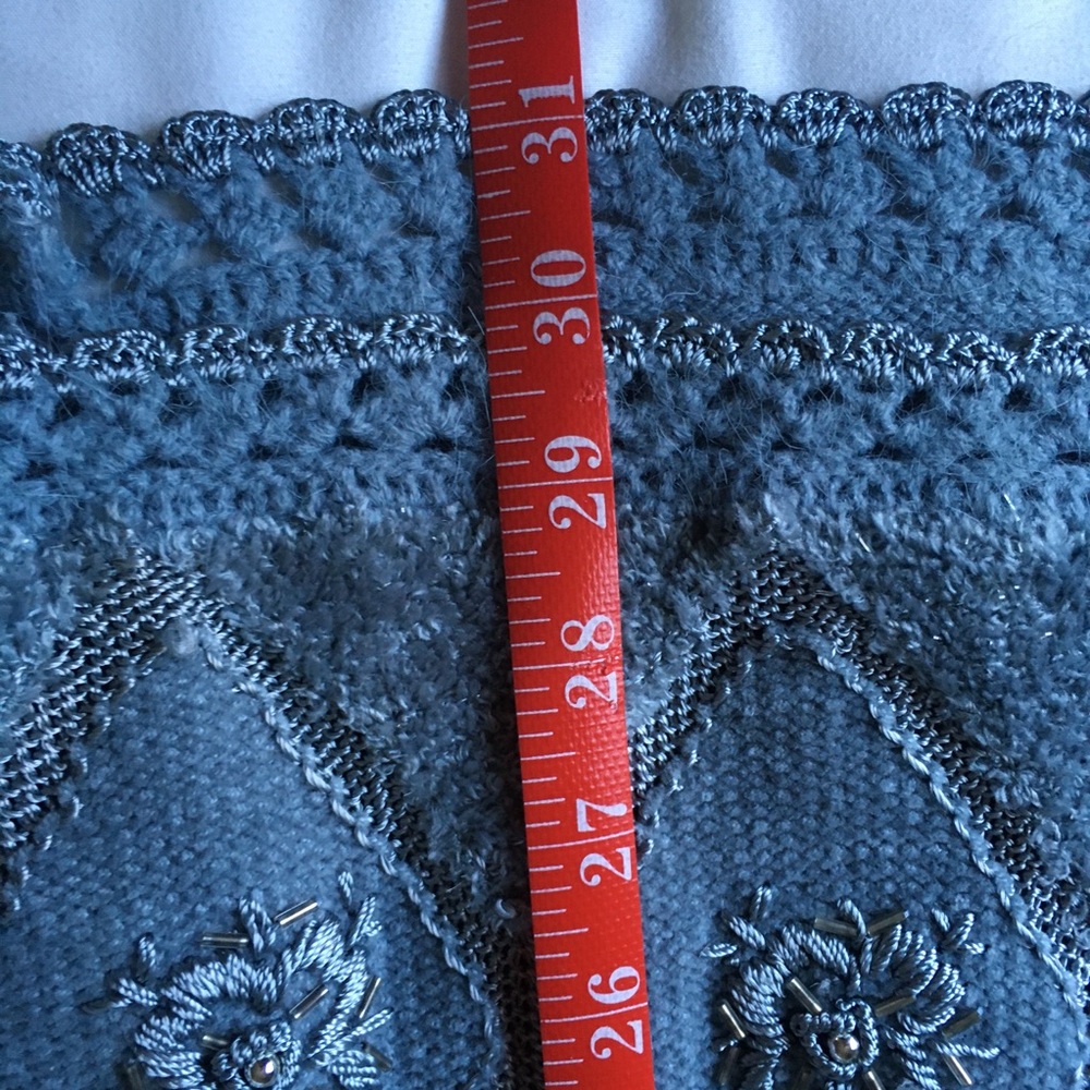Sweater - Picture 8 of 8